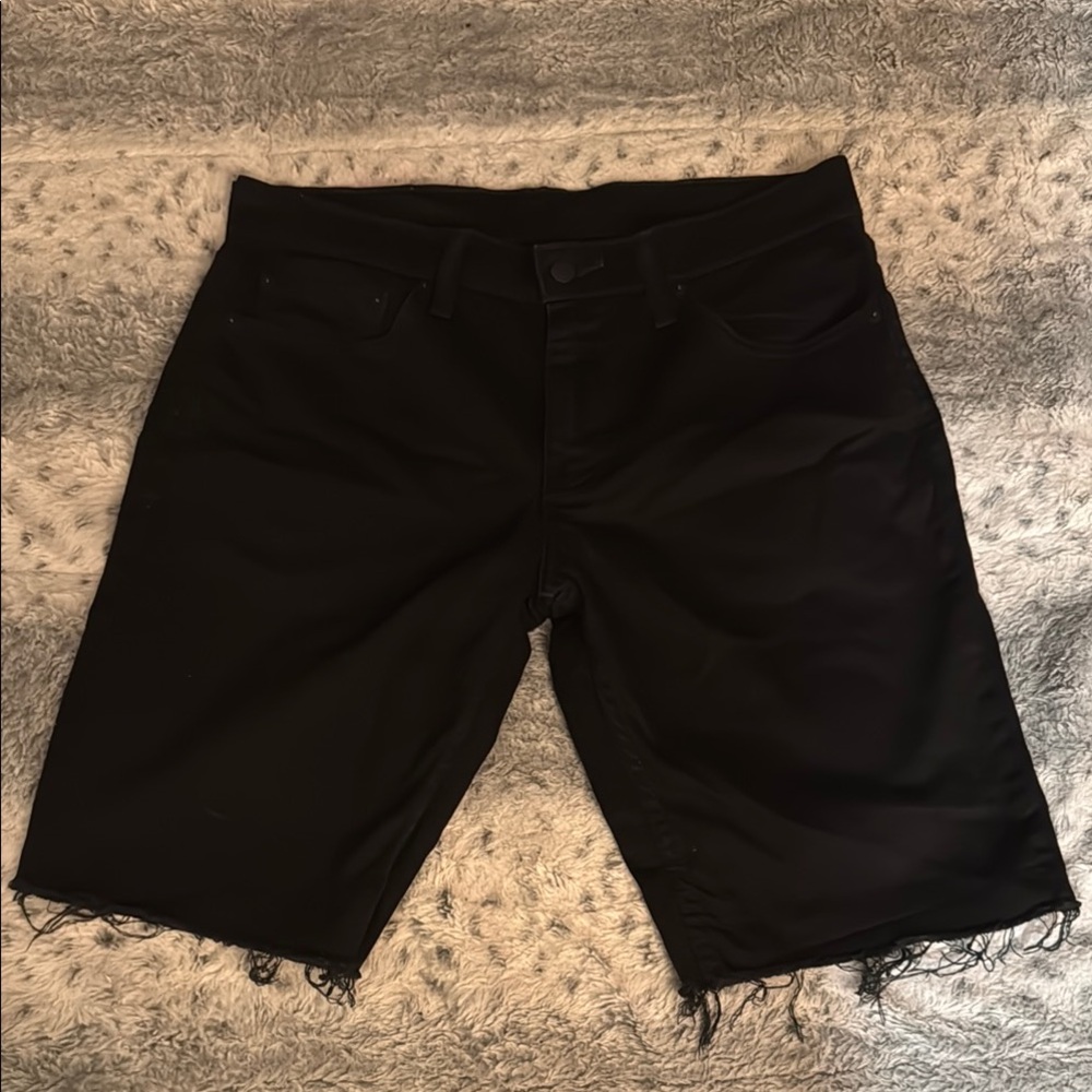 Men’s Or Women’s 511 Levi's Black and White Denim Shorts. Men’s size 32 BNWOT.